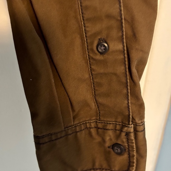 Old Navy Classic Fit Everyday Shirt - Picture 3 of 5